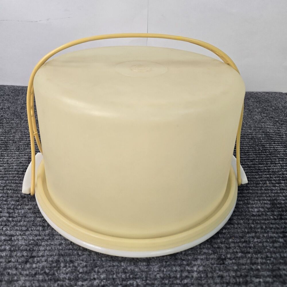 Tupperware Cake Carrier 3pcs SetBowl #683-2, Handle #624-14, Base #684-2 Gold